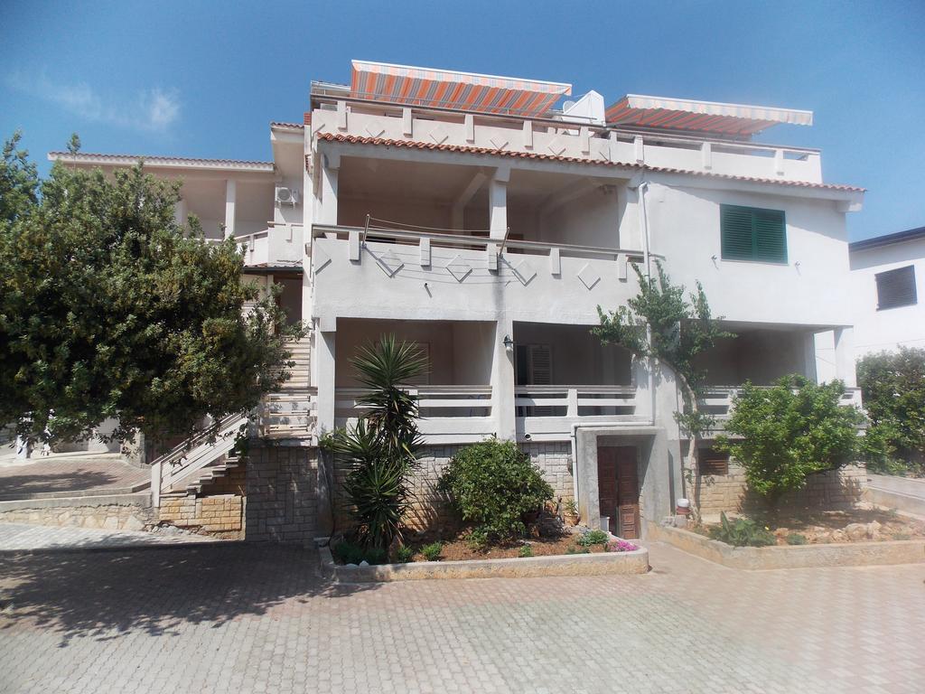 Apartmani Adriatic Ana Novalja Εξωτερικό φωτογραφία