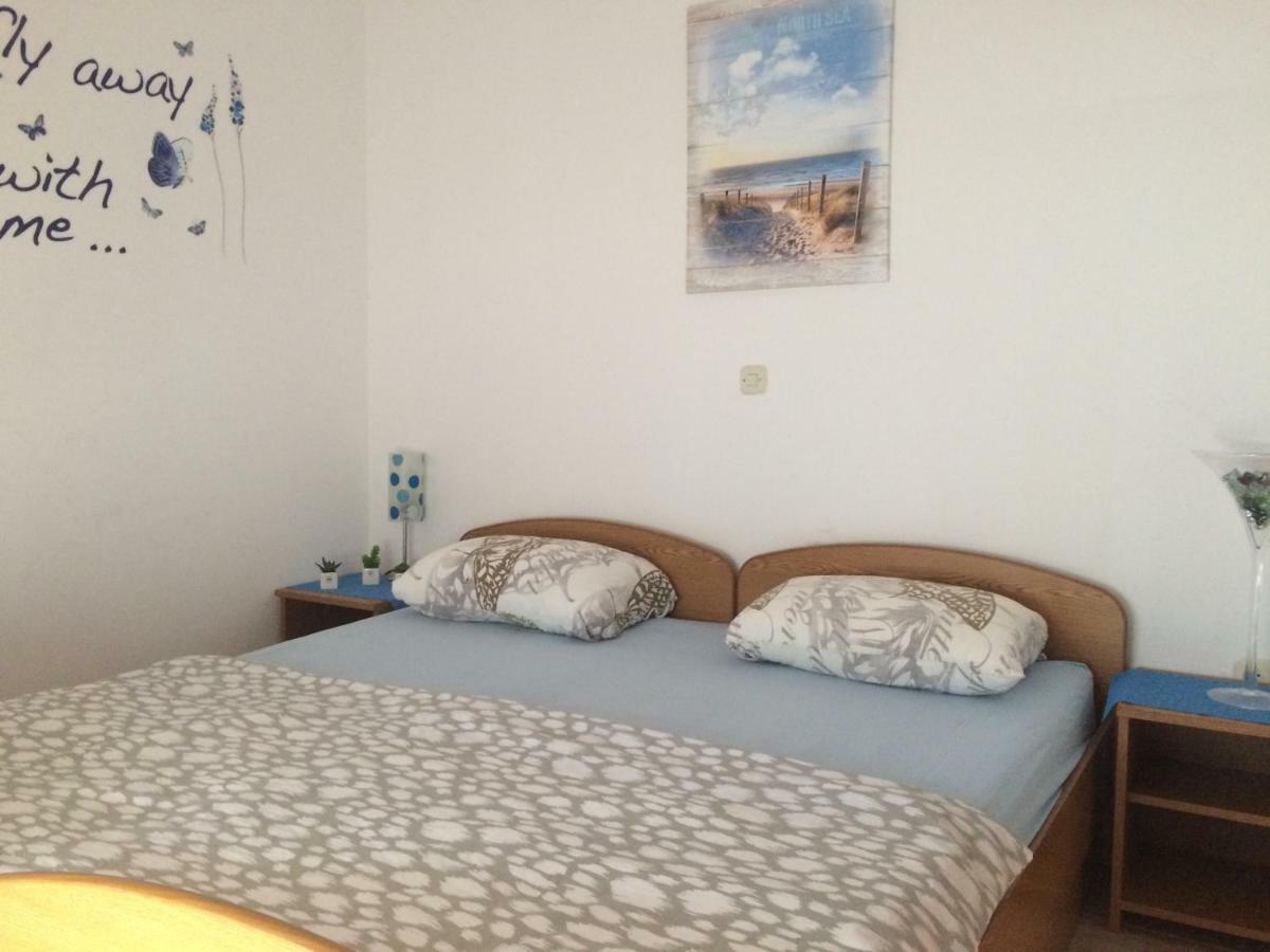 Apartmani Adriatic Ana Novalja Δωμάτιο φωτογραφία